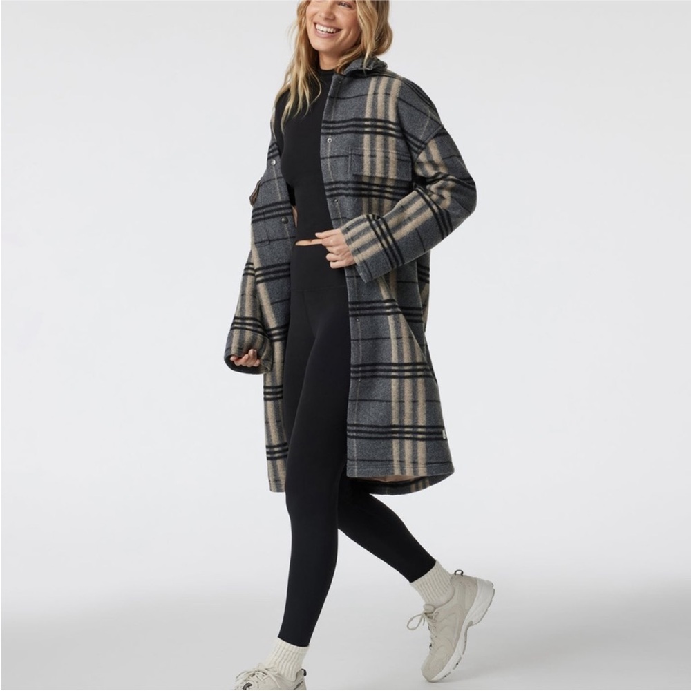 Vuori Plaid Coat in Gray and Cream - Picture 3 of 13